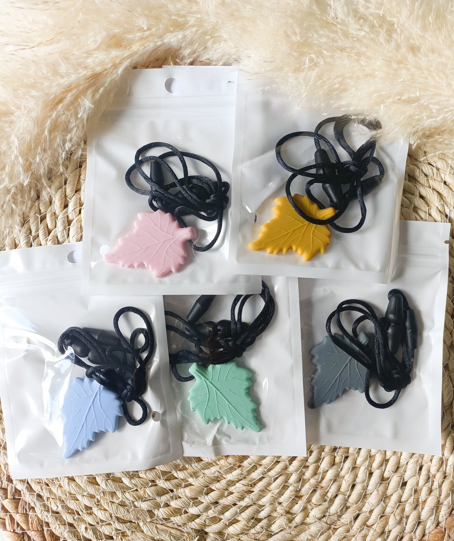 Collier à mâcher feuille d'érable